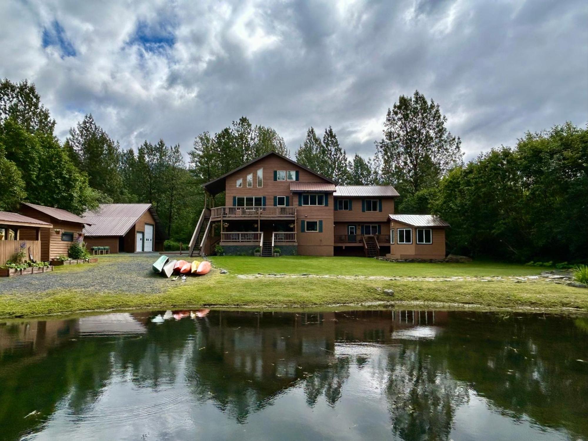 Bear Lake Lodgings B&B, Inc Seward Exteriör bild