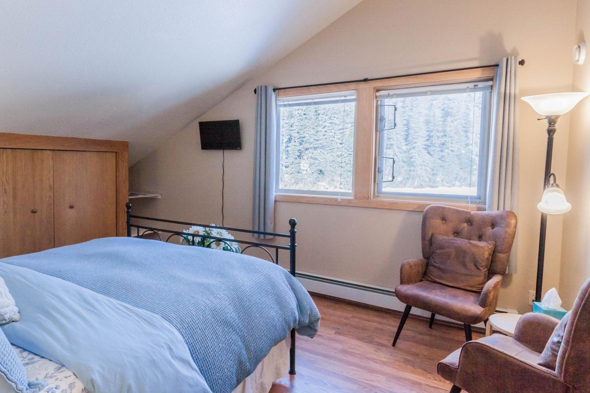 Bear Lake Lodgings B&B, Inc Seward Exteriör bild